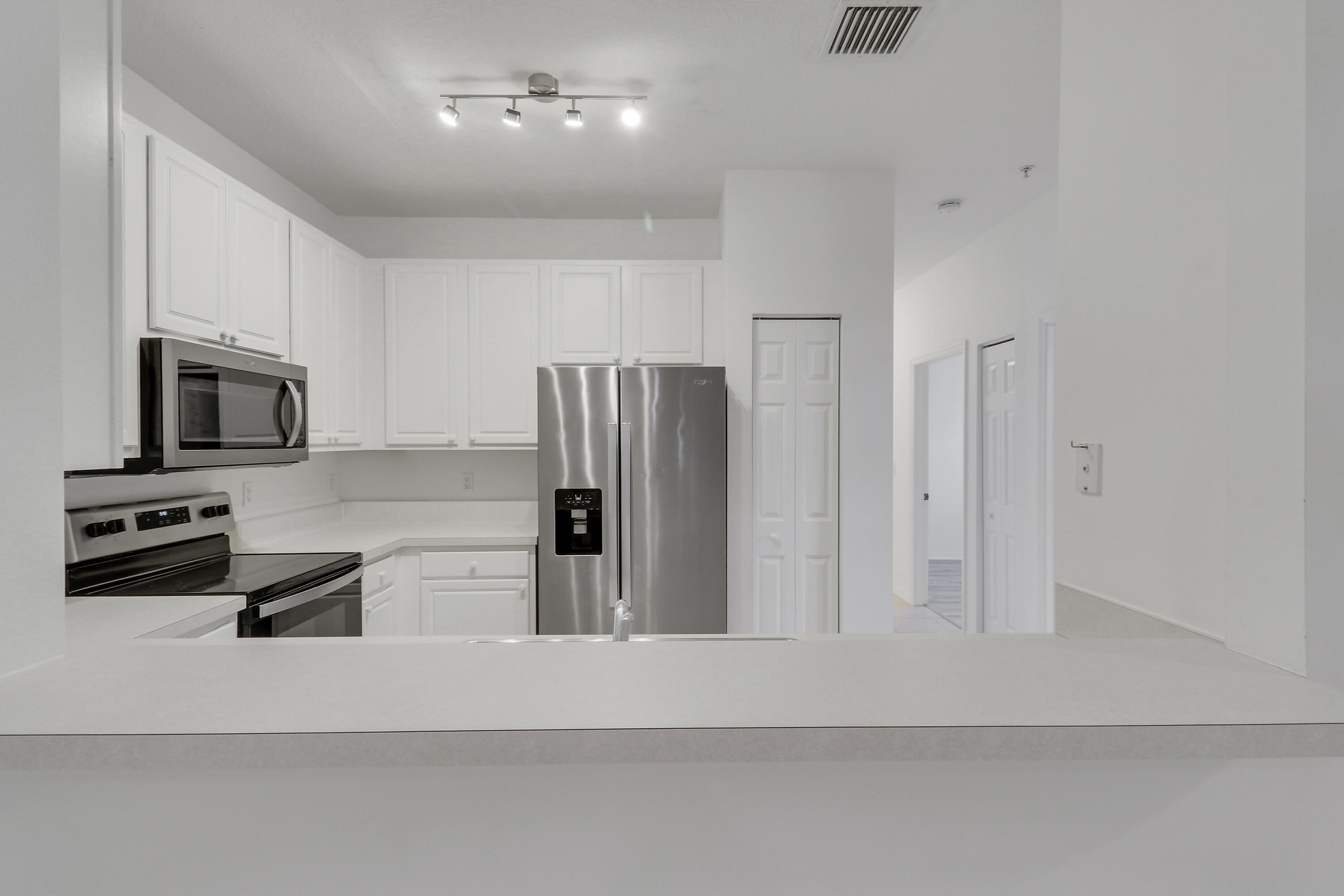 110 Lighthouse Circle, Unit A Tequesta, FL 33469 - Photo 16 of 41 Kitchen