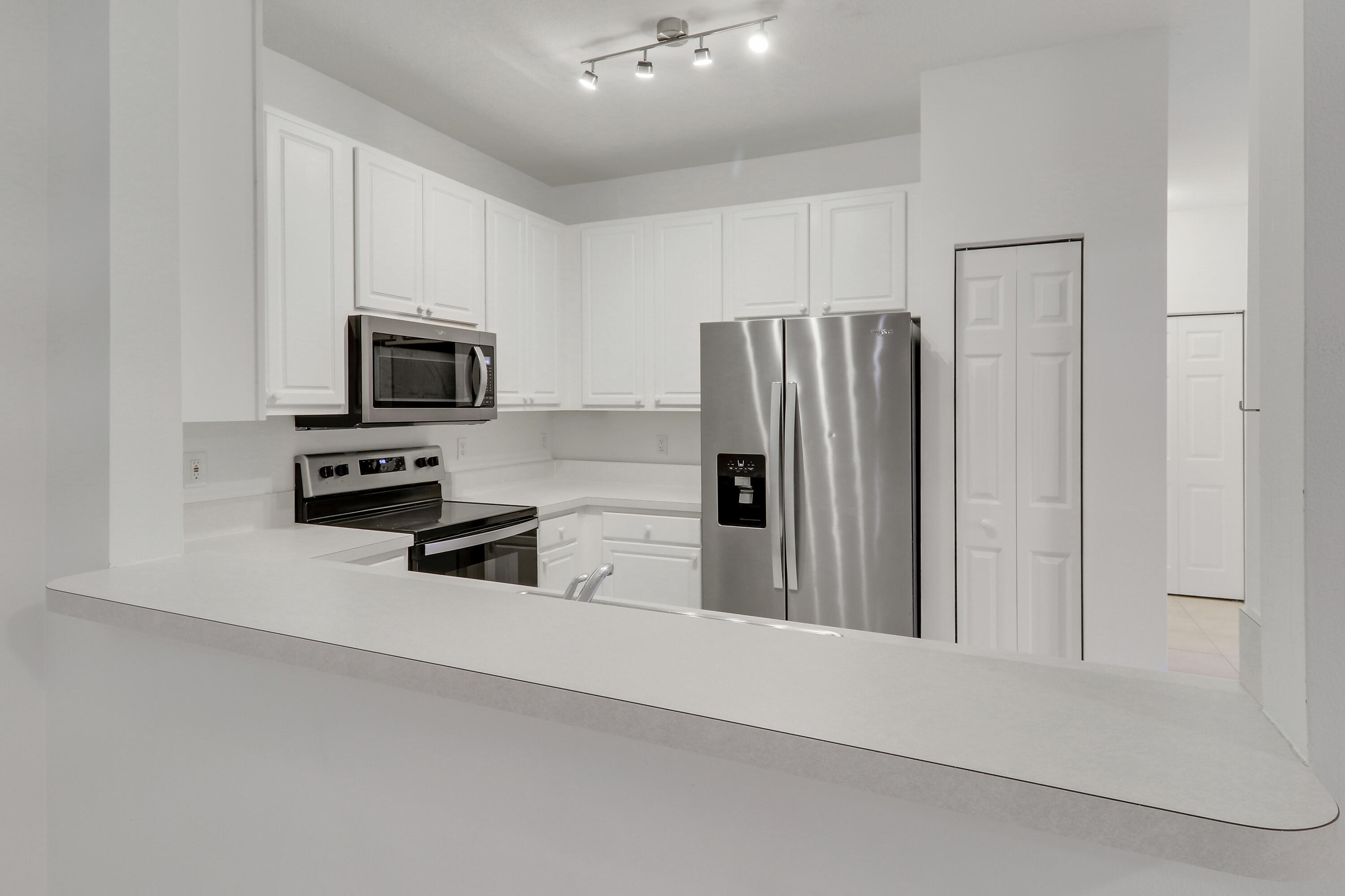 110 Lighthouse Circle, Unit A Tequesta, FL 33469 - Photo 17 of 41 Kitchen