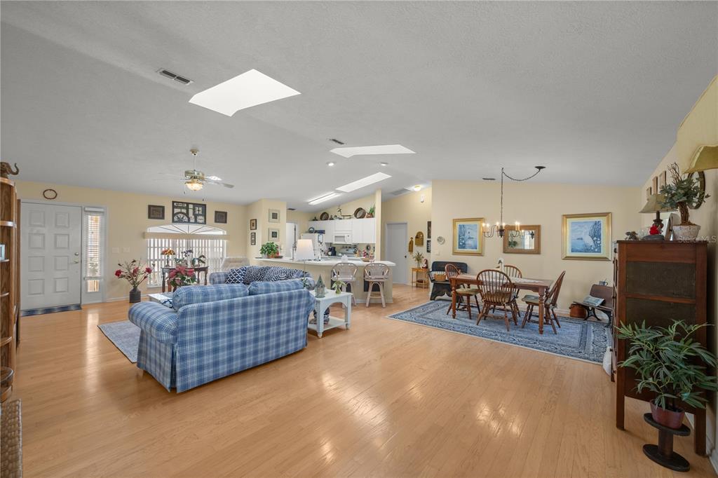 2245 East Marcia Street Inverness, FL 34453 - Photo 9 of 36