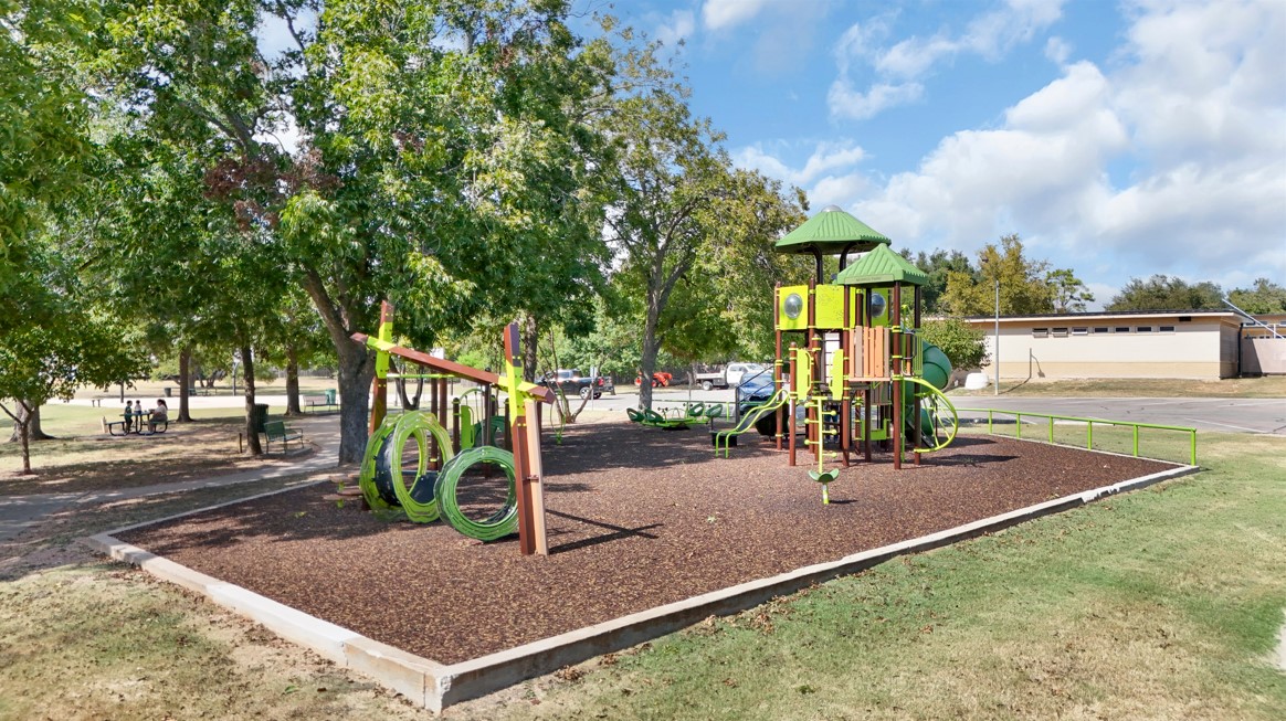 25608 Wheat Seed Lane Elgin, TX 78621 - Photo 4 of 17 View of community jungle gym