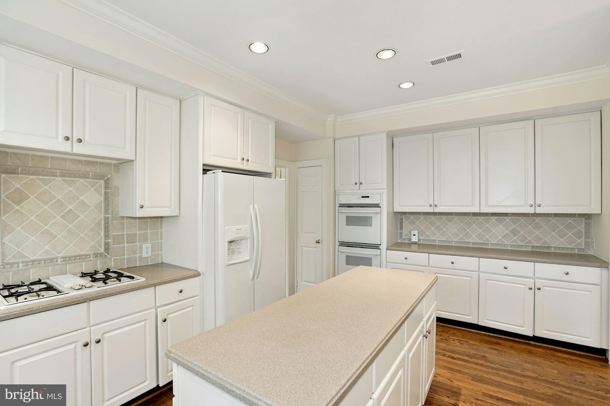 12226 Falls Road Potomac, MD 20854 - Photo 27 of 41 Gallery Image 27