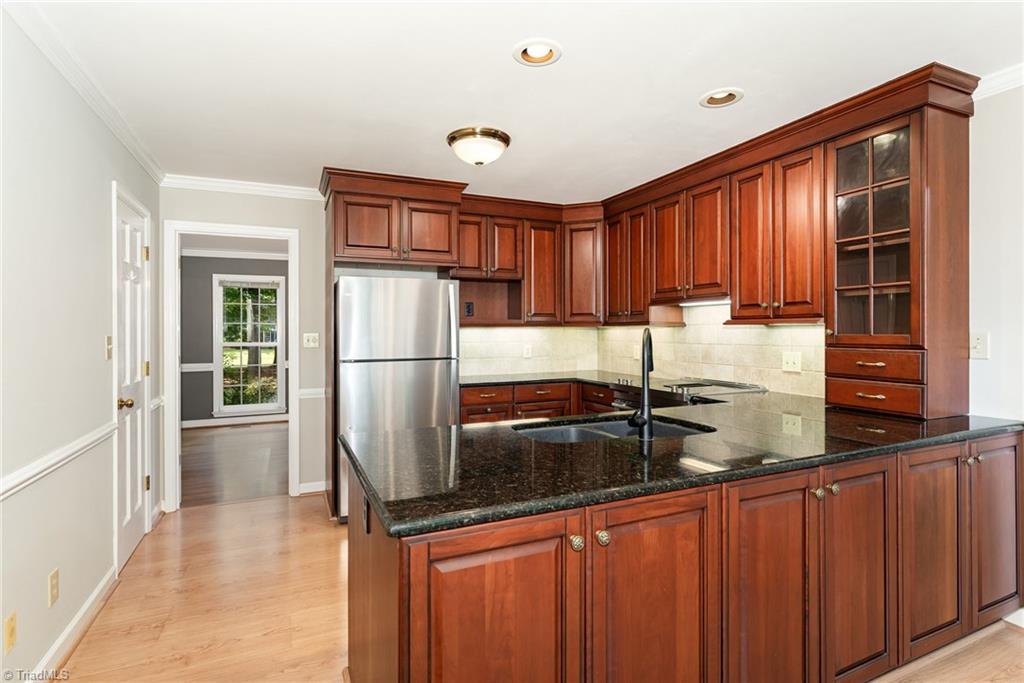 4107 Rockingham Road South Greensboro, NC 27407 - Photo 14 of 50 Kitchen