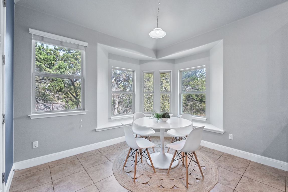 7817 Aria Loop Austin, TX 78736 - Photo 17 of 40 Cozy breakfast area with window seat
