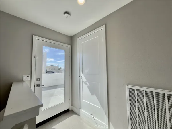 $4,650 | 977 East Mason Lane, Unit 116, Anaheim, CA 92805
