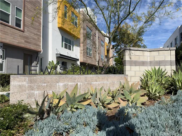 $4,650 | 977 East Mason Lane, Unit 116, Anaheim, CA 92805