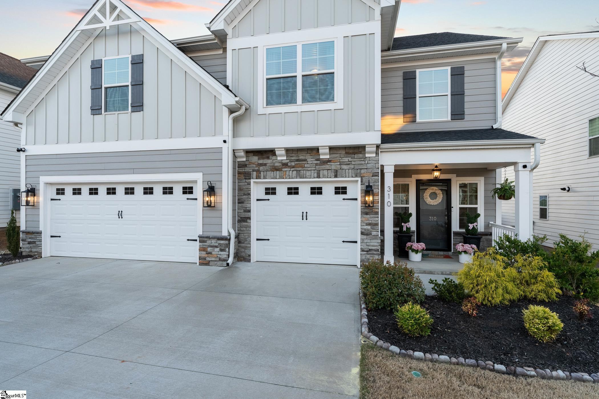 310 Yarrow Way Greenville, SC 29607 - Photo 3 of 47 Gallery Image 3