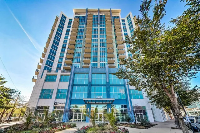$399,000 | 1600 South Indiana Avenue, Unit 1303, Chicago, IL 60616