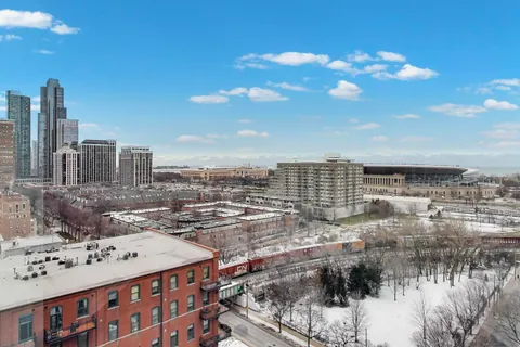 $399,000 | 1600 South Indiana Avenue, Unit 1303, Chicago, IL 60616