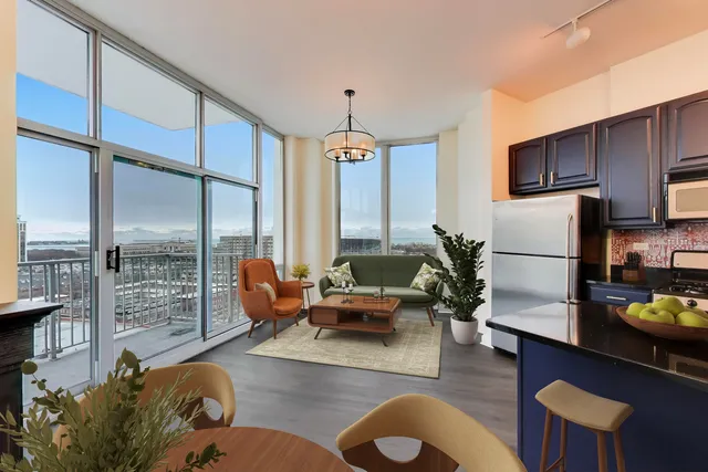 $399,000 | 1600 South Indiana Avenue, Unit 1303, Chicago, IL 60616