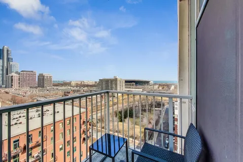 $399,000 | 1600 South Indiana Avenue, Unit 1303, Chicago, IL 60616