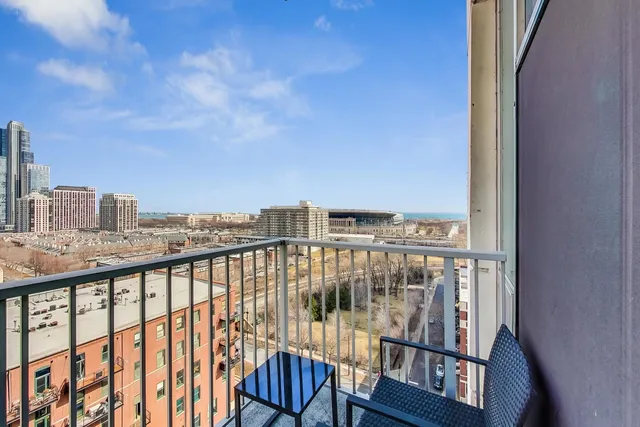 $399,000 | 1600 South Indiana Avenue, Unit 1303, Chicago, IL 60616