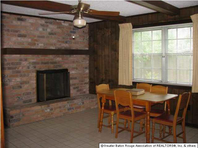 10036 Hackberry Drive Baton Rouge, LA 70809 - Photo 5 of 12 Gallery Image 5