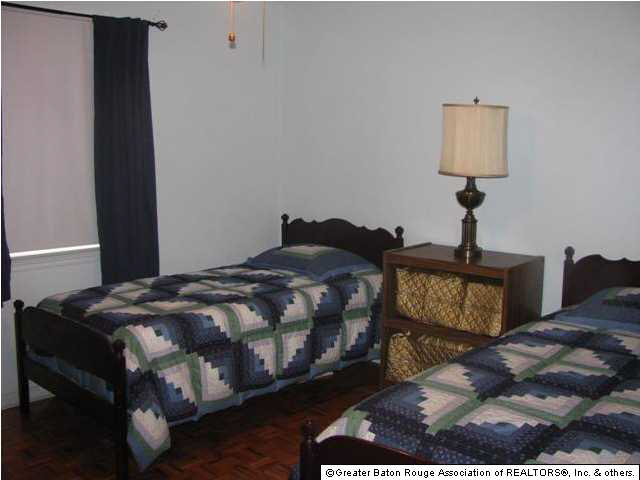 10036 Hackberry Drive Baton Rouge, LA 70809 - Photo 8 of 12 Gallery Image 8
