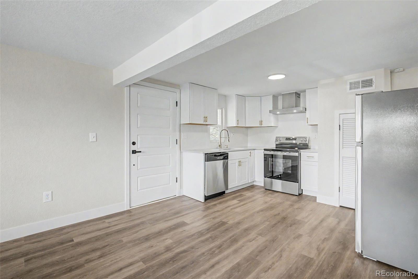 901 South Raleigh Street Denver, CO 80219 - Photo 28 of 40