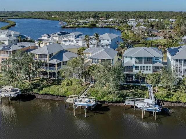 $1,350,000 | 737 Shakett Creek Drive, Nokomis, FL 34275