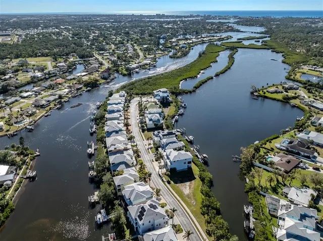 $1,350,000 | 737 Shakett Creek Drive, Nokomis, FL 34275