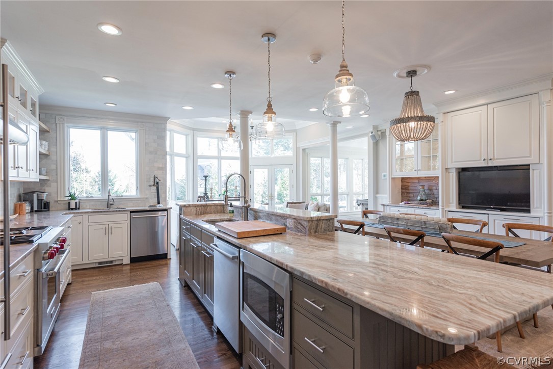 6310 Three Chopt Road Richmond, VA 23226 - Photo 22 of 48 Additional view of kitchen depicting the island