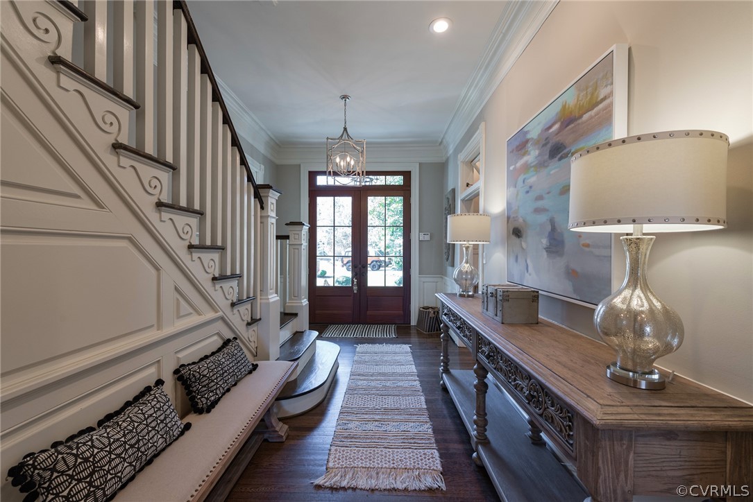 Additional view of foyer