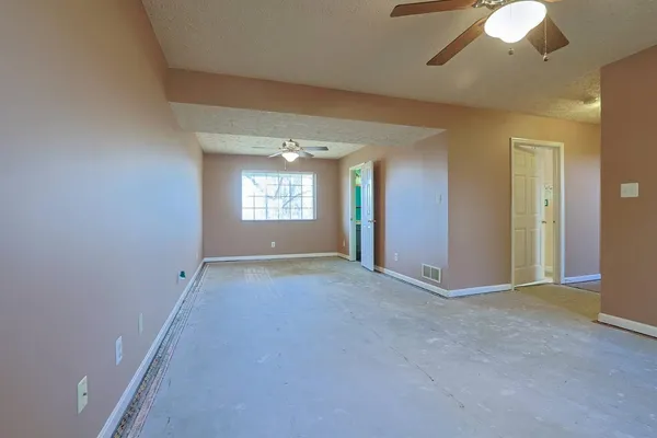 $272,900 | 19957 Elm Drive, Lawrenceburg, IN 47025
