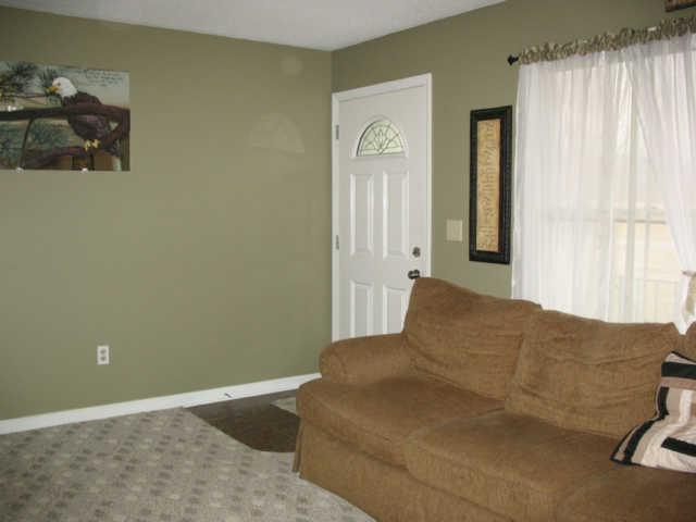 2405 Water Tank Road Winchester, TN 37398 - Photo 8 of 9 Living room.