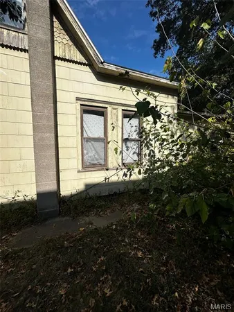 $27,500 | 304 North Spruce Street, Nokomis, IL 62075