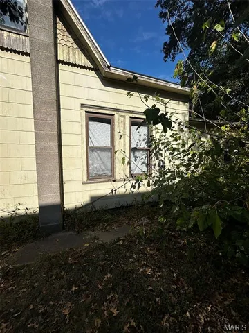 $30,000 | 304 North Spruce Street, Nokomis, IL 62075