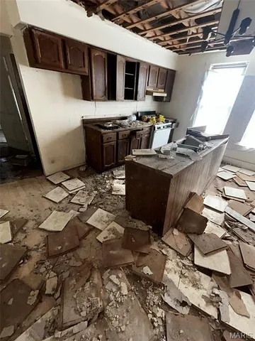 $30,000 | 304 North Spruce Street, Nokomis, IL 62075