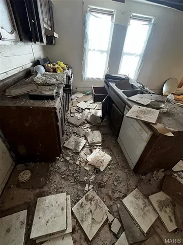 $30,000 | 304 North Spruce Street, Nokomis, IL 62075