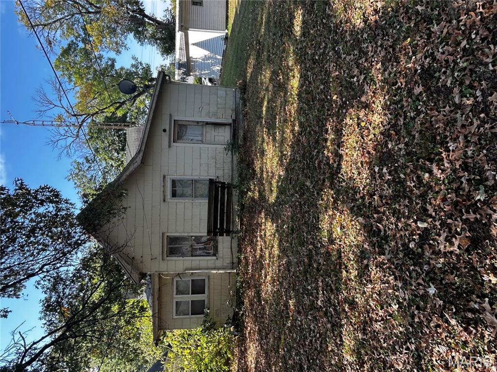 304 North Spruce Street Nokomis, IL 62075 - Photo 9 of 52