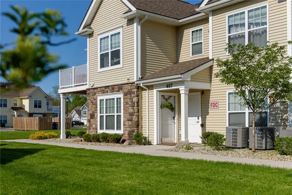 $1,998 | 807 New Terrace Lane, Ogden, NY 14624