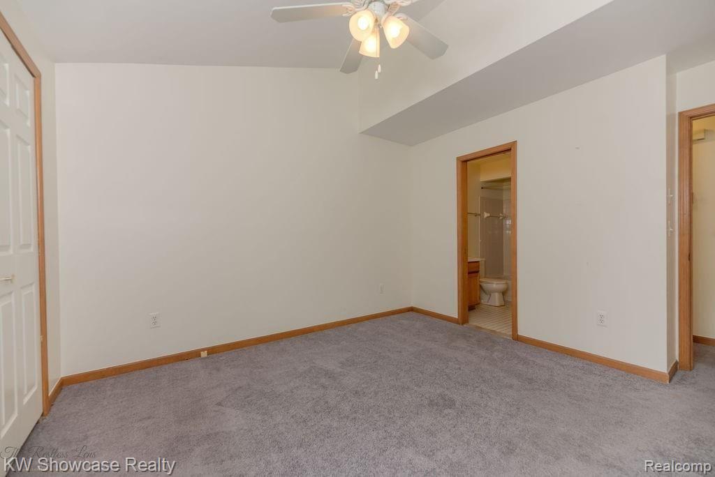 2575 South Commerce Road Wolverine Lake, MI 48390 - Photo 14 of 26