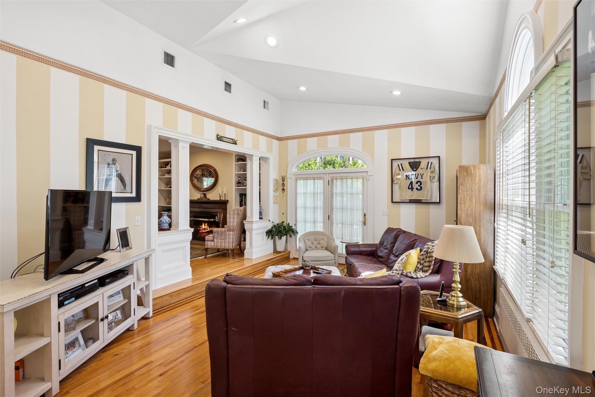 153 Roxbury Road Garden City, NY 11530 - Photo 12 of 42