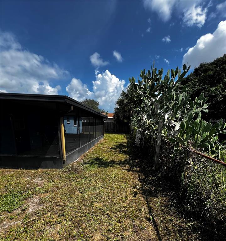 5915 Yorkshire Road Tampa, FL 33634 - Photo 8 of 15 Gallery Image 8