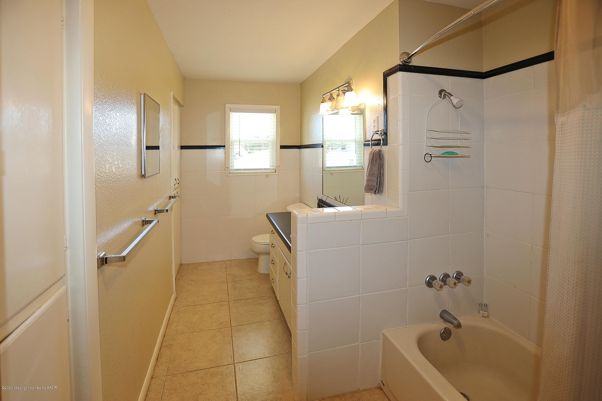 106 Rimrock Trail Amarillo, TX 79108 - Photo 12 of 24 Bathroom