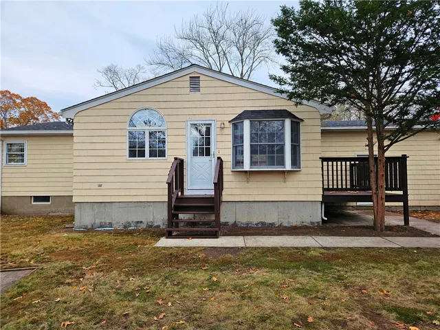 $489,000 | 39 Damon Avenue, Warwick, RI 02889