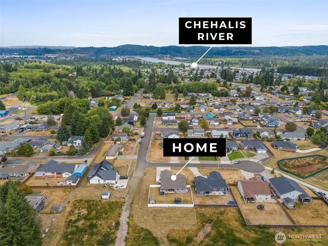 a picture of a wall with a white wall