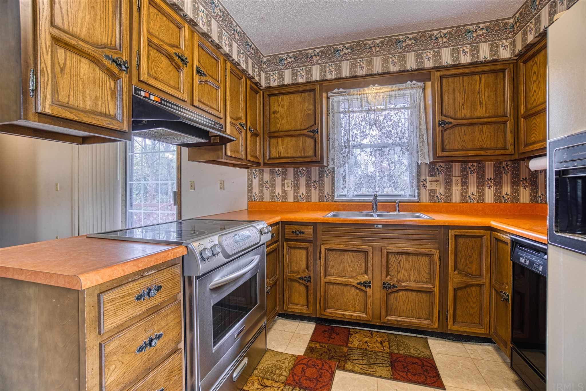 8866 Oak Grove Road Newburgh, IN 47630 - Photo 14 of 36 Gallery Image 14