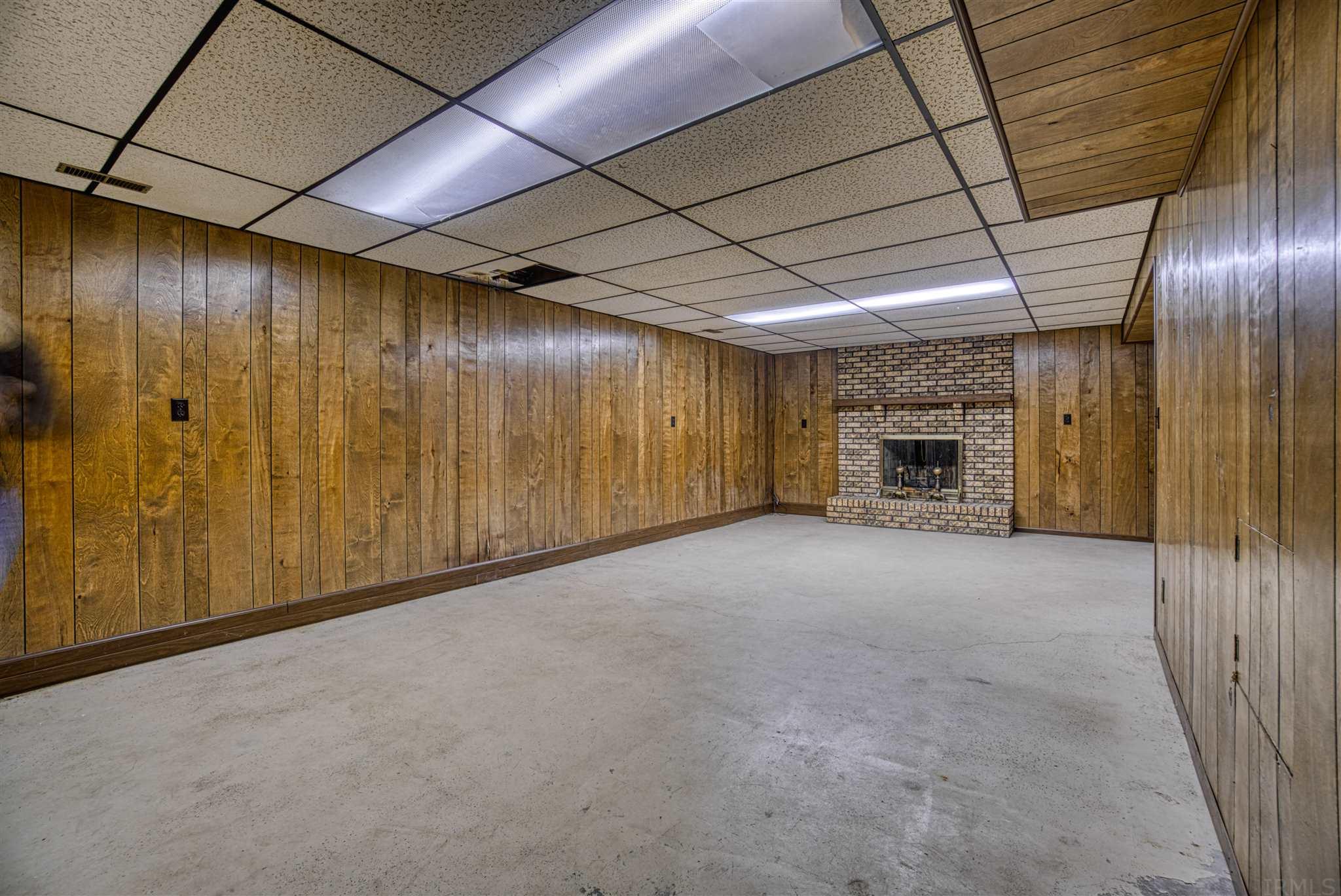 8866 Oak Grove Road Newburgh, IN 47630 - Photo 25 of 36 Gallery Image 25