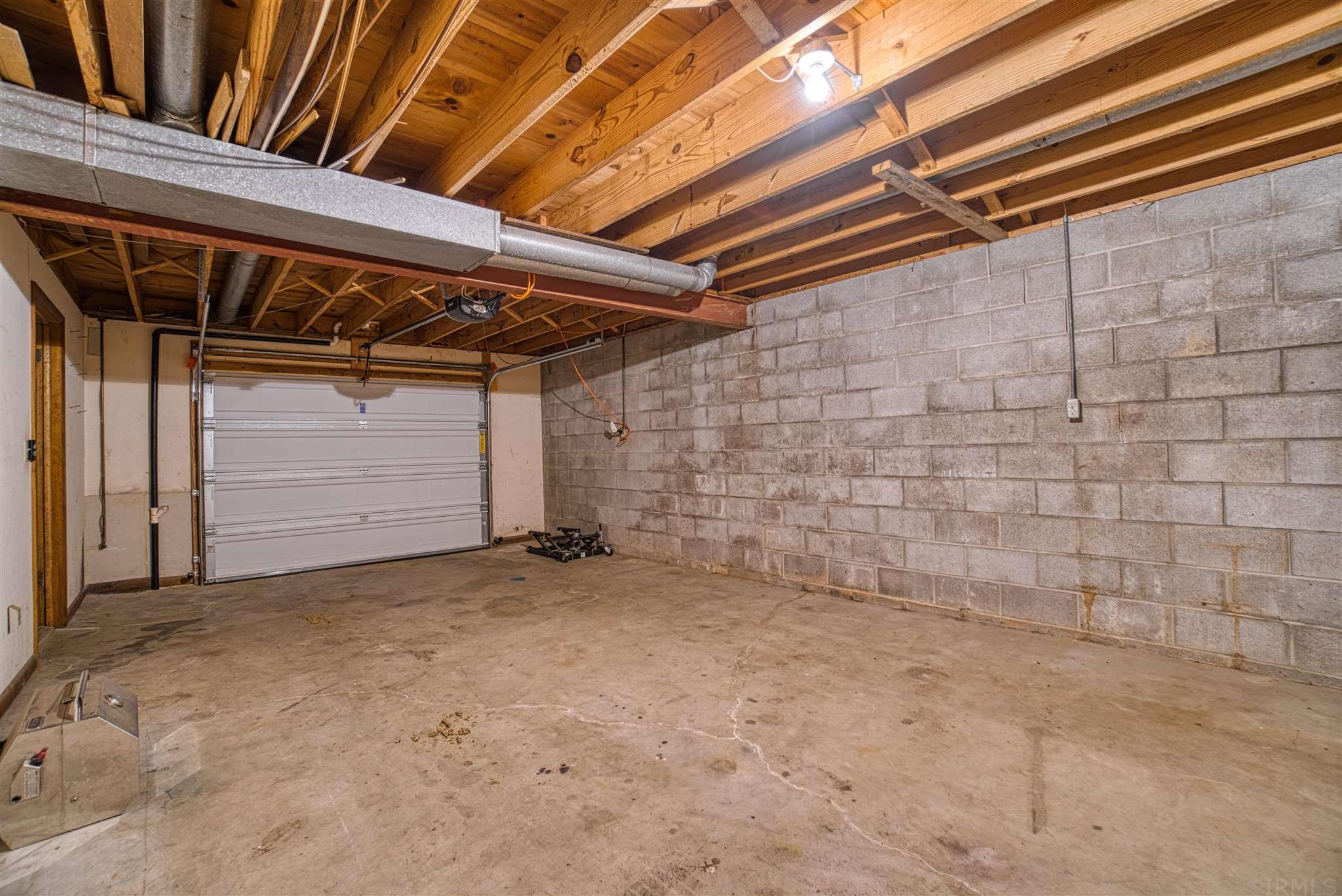 8866 Oak Grove Road Newburgh, IN 47630 - Photo 27 of 36 Gallery Image 27