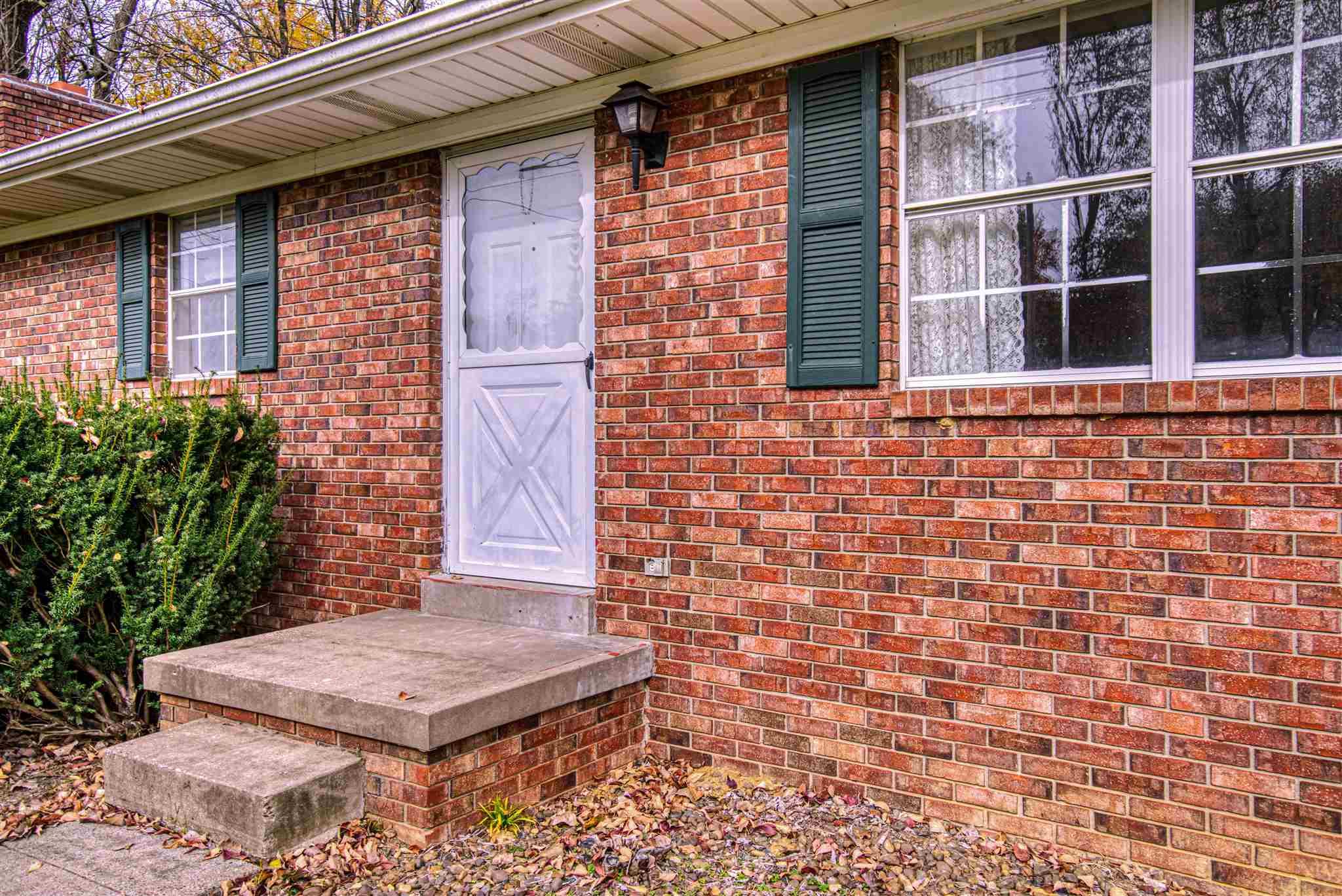 8866 Oak Grove Road Newburgh, IN 47630 - Photo 4 of 36 Gallery Image 4