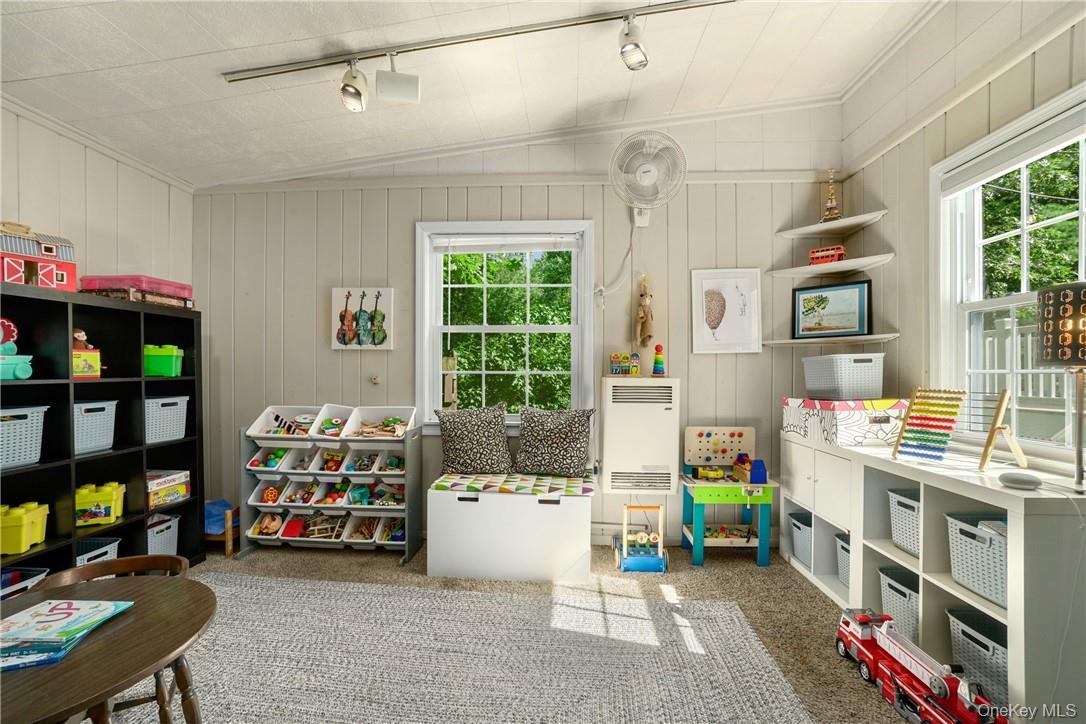 64 Pine Cliff Road Chappaqua, NY 10514 - Photo 14 of 36
