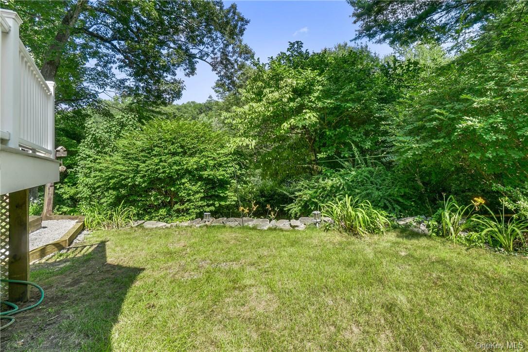 64 Pine Cliff Road Chappaqua, NY 10514 - Photo 28 of 36