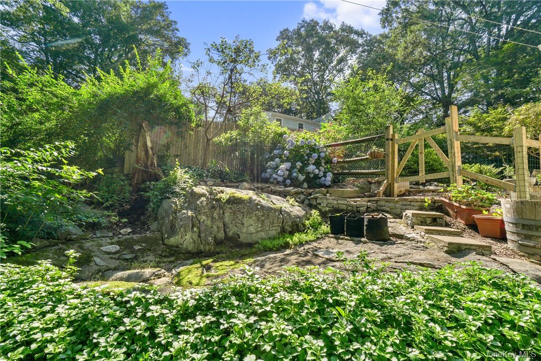 64 Pine Cliff Road Chappaqua, NY 10514 - Photo 31 of 36