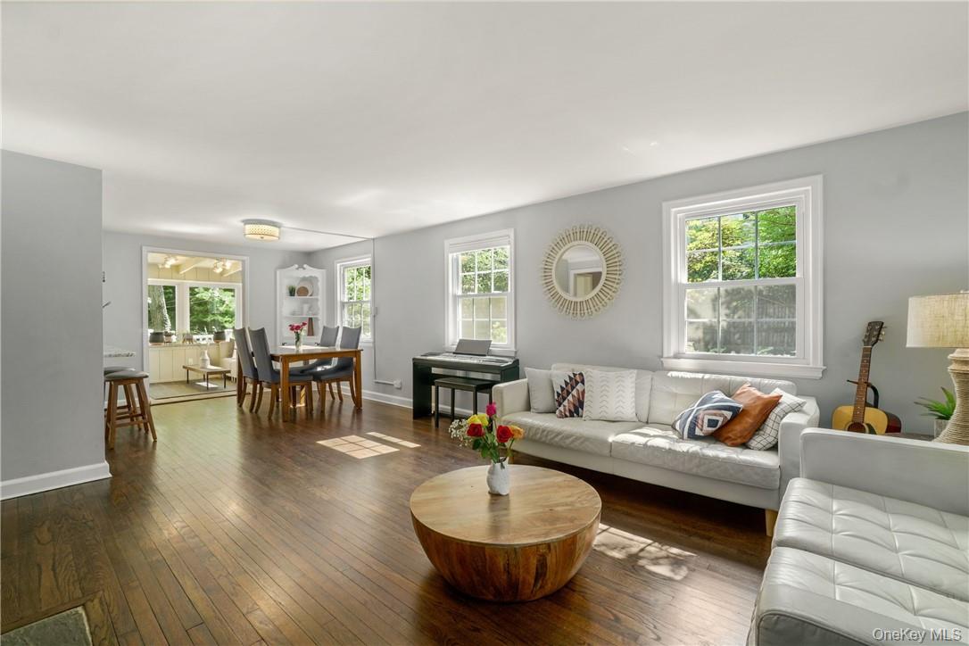 64 Pine Cliff Road Chappaqua, NY 10514 - Photo 4 of 36