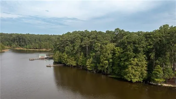 $260,000 | 106 Indian Hills Road, Forest Hill, LA 71430