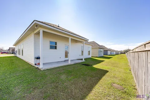 $264,500 | 59530 Clifts Cove Drive, Plaquemine, LA 70764