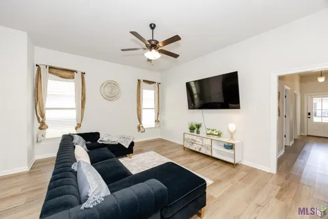 $264,500 | 59530 Clifts Cove Drive, Plaquemine, LA 70764