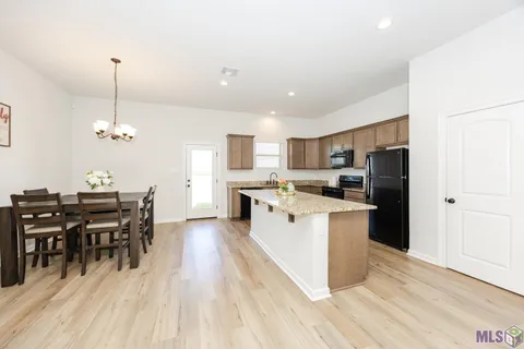 $264,500 | 59530 Clifts Cove Drive, Plaquemine, LA 70764