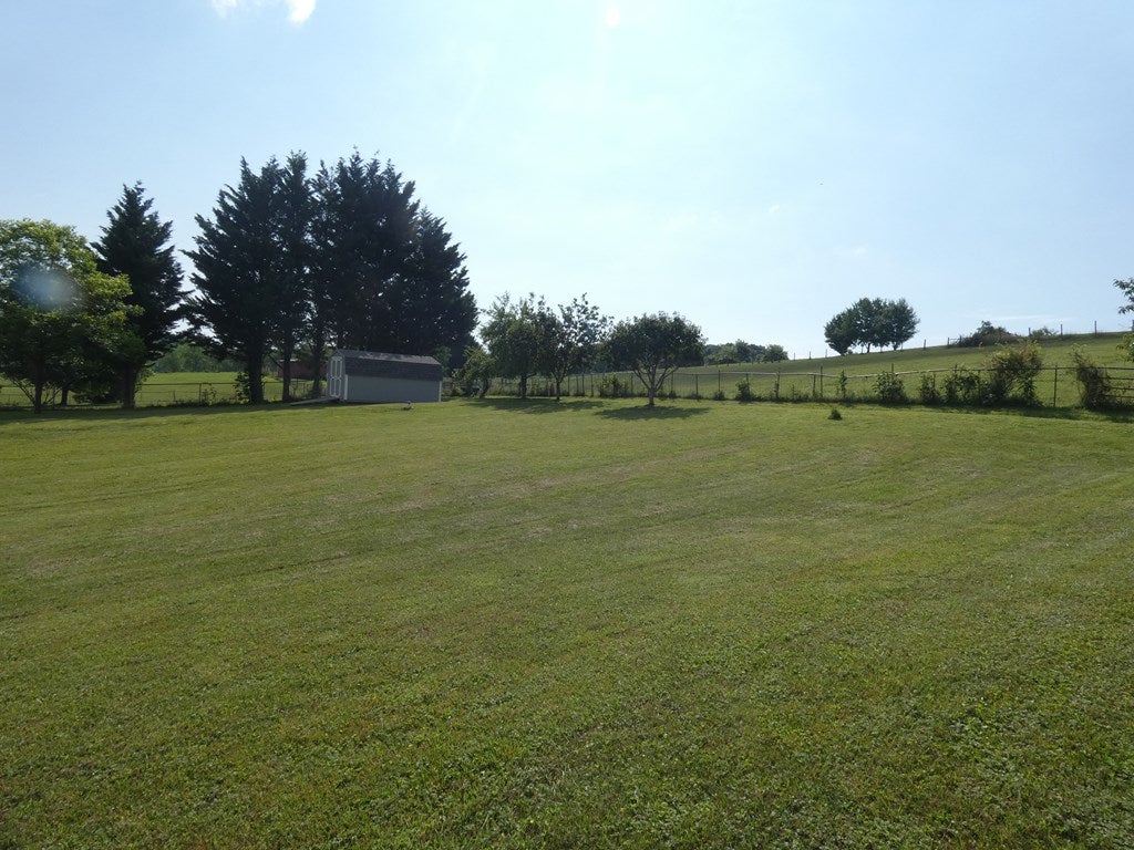 2926 Cedar Springs Road Sugar Grove, VA 24375 - Photo 31 of 43 Gallery Image 31