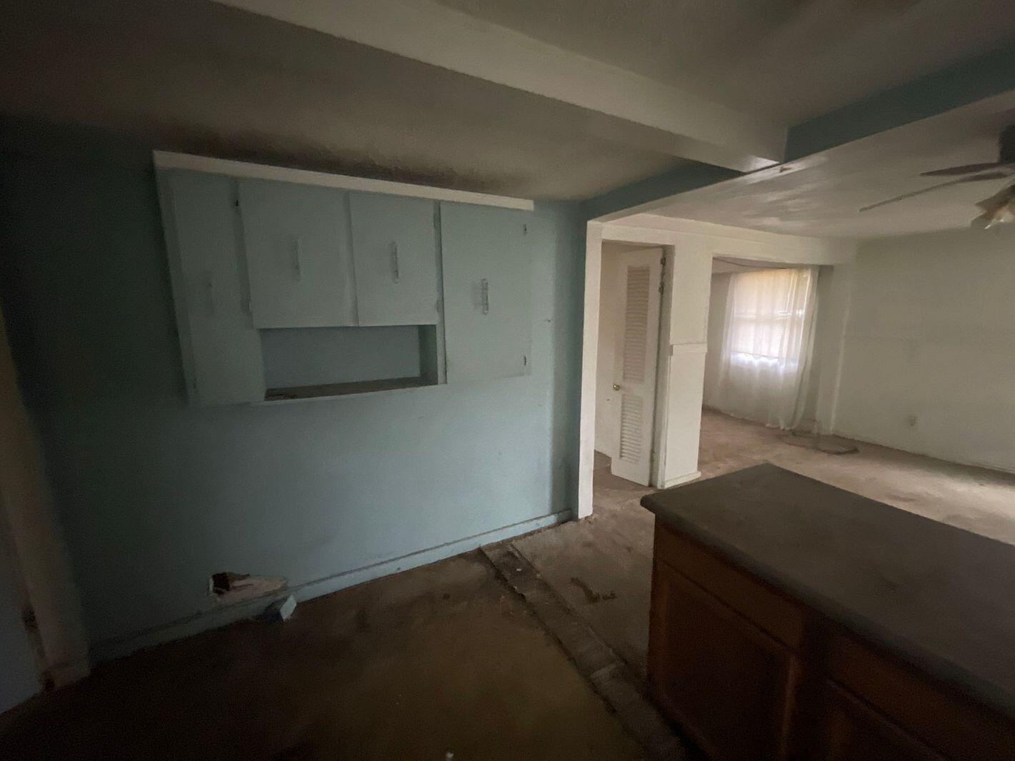 6095 North Stoney Creek Road Monroe, MI 48162 - Photo 10 of 18 10